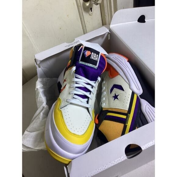 OOs 90s Elenagilbert grunge brother ruggedConverse Men's Basketball Sneaker Boot - Picture 2 of 4